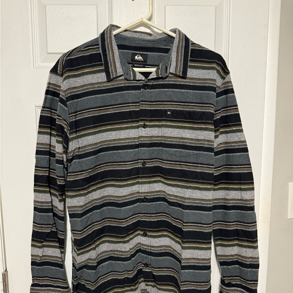 Quiksilver Men's Multicolor Striped Button Down Shirt.